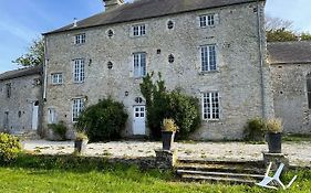 Apartment In A 17Th Century Manoir - Chateau Isle Marie